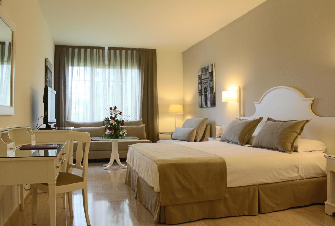 Crisol Jardines De Cordoba Hotel Exterior photo