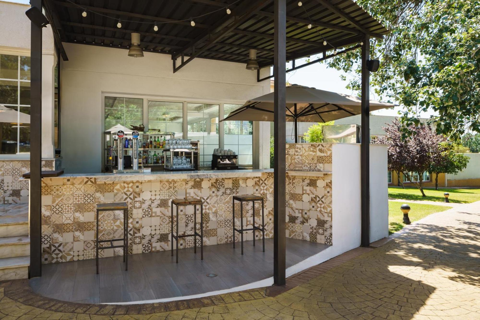 Crisol Jardines De Cordoba Hotel Exterior photo